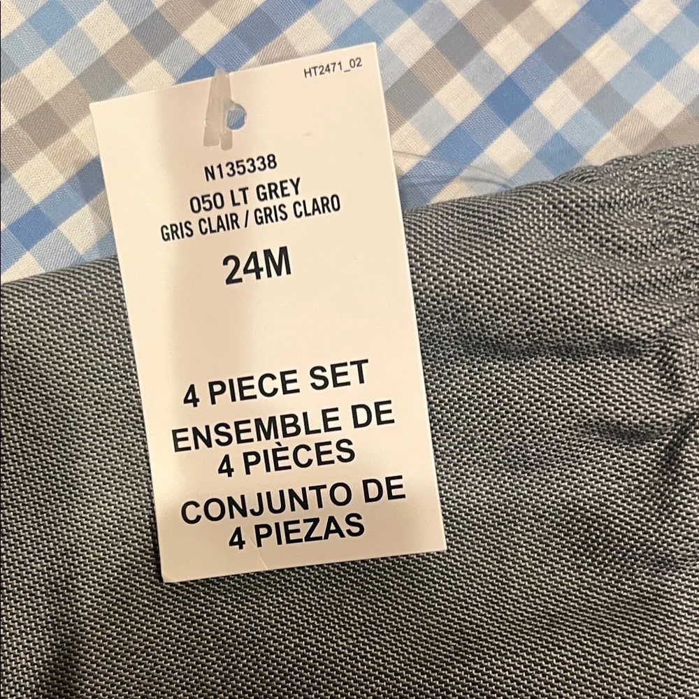 NWT-Nautica Suit - Blue and White Checkered Shirt with Navy Tie